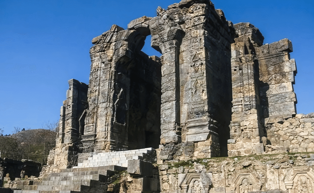 Temples In Kashmir That Completely Forget By People